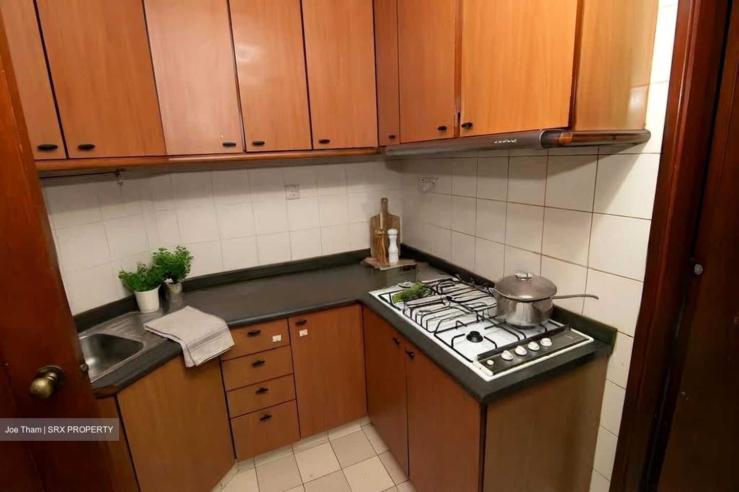 Summerdale (D22), Condominium #557114331
